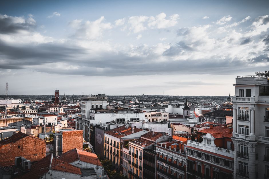 Checklist SEO de leads para venta residencial en España