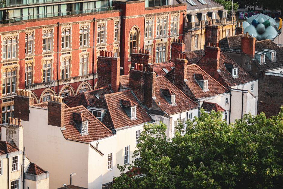 Closed-loop ad tracking for UK short-term rental management companies