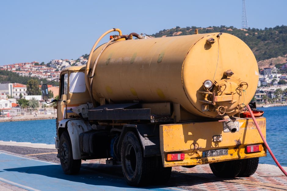 Errores de marketing que cuestan trabajos a las empresas de desatascos y fosas sépticas en España