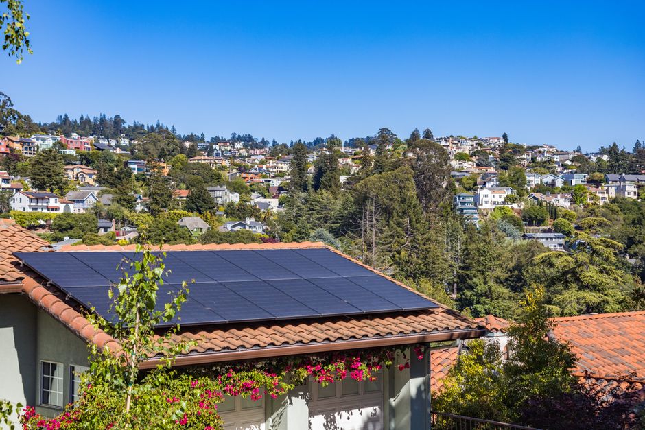 What do Google Ads cost for solar panel cleaning in Singapore?