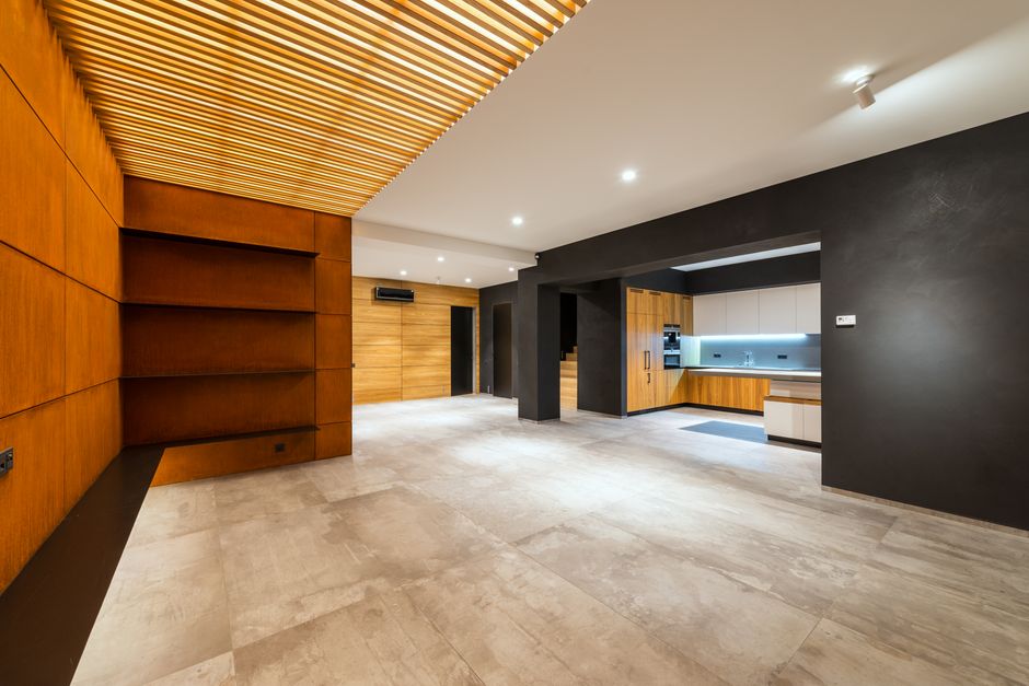 High-converting renovation pages vs pretty pages that stall