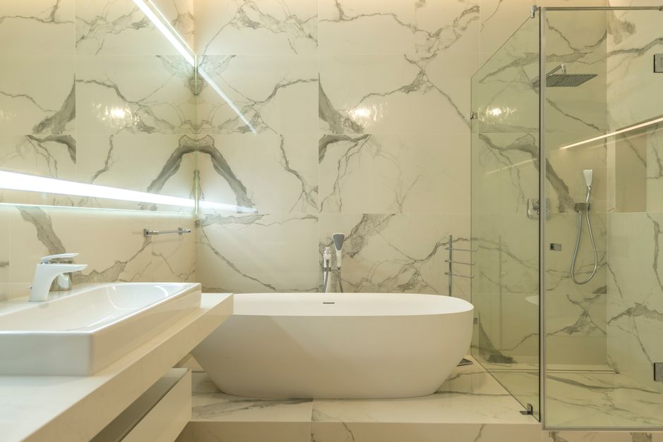 How UK bathroom renovation companies turn search into booked work