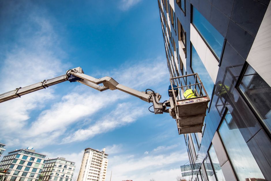 How US glass companies fix quote friction and close more job
