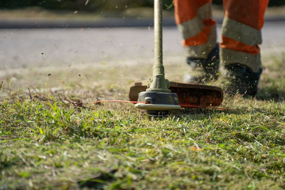 How to track lawn care leads from first click to booked job in Australia