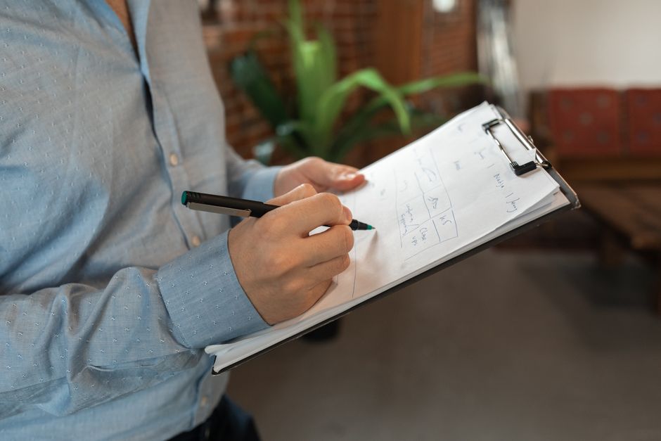 Landing page conversion checklist for UK paid traffic