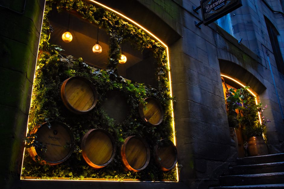 Landing page mistakes killing UK bars and nightlife bookings