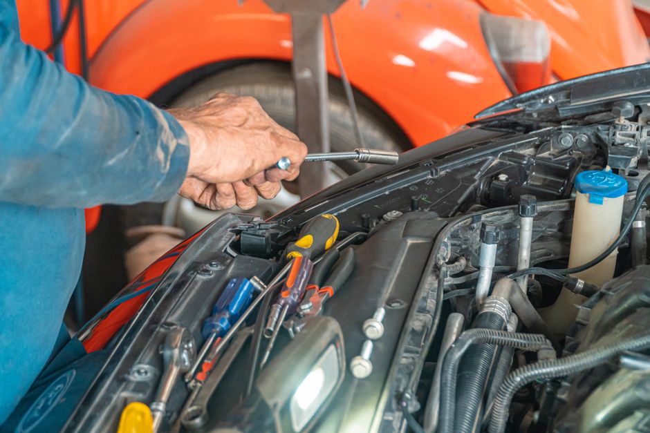 Landing pages that book workshop bays for Australian auto repair shops
