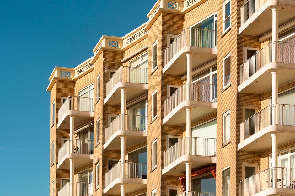 Meta ads for property management companies: how to book tours and win owner doors in 2026