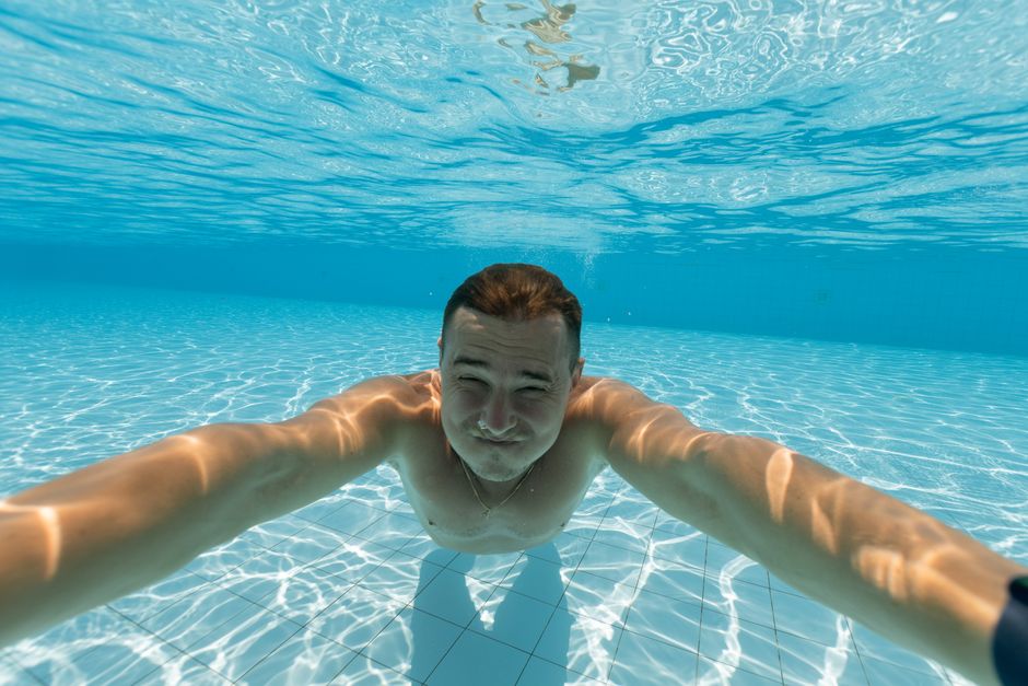 Search ads that fill the calendar for Singapore pool firms