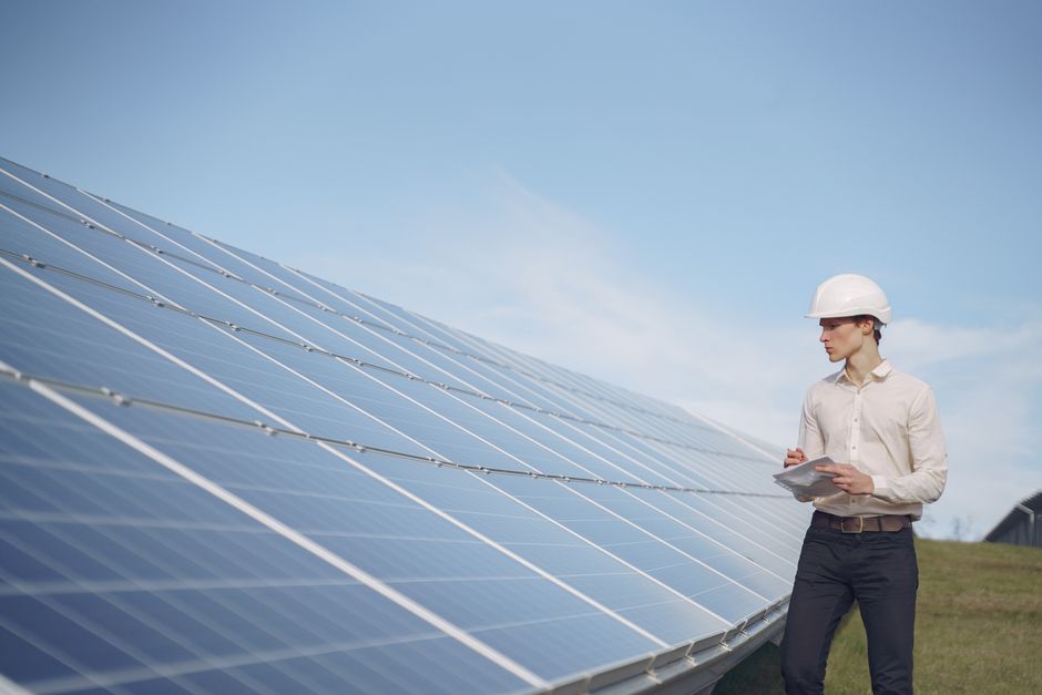 Solar panel cleaning Google Ads: intent and speed
