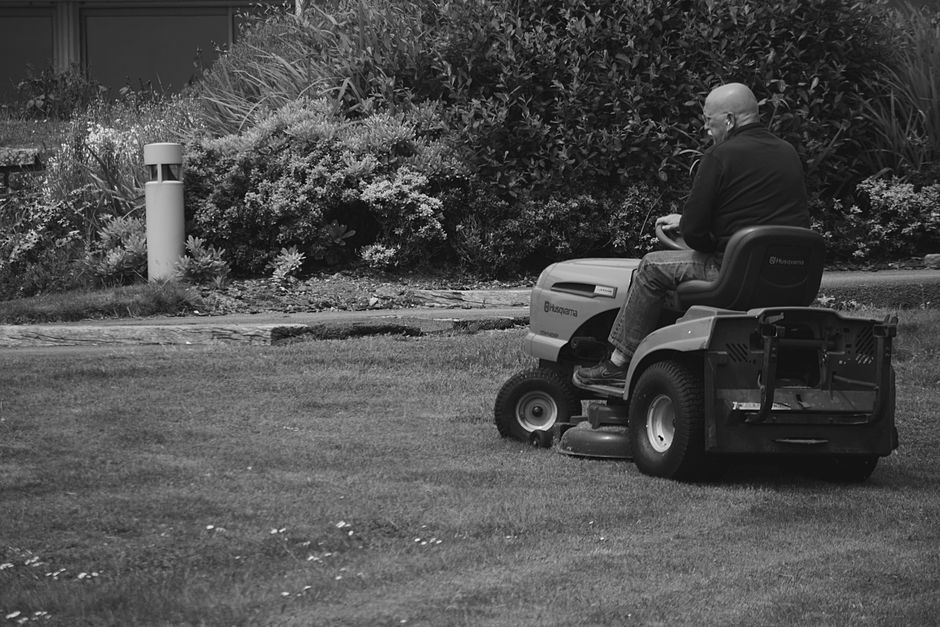 Tracking mistakes that hide your real lawn care ROI in Singapore