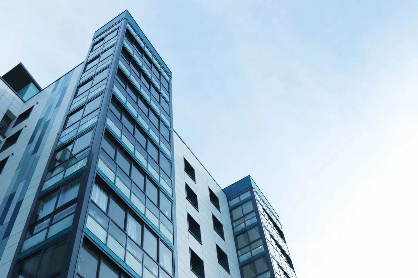 Modern commercial office building exterior for access control marketing. Photo by Expect Best on Pexels