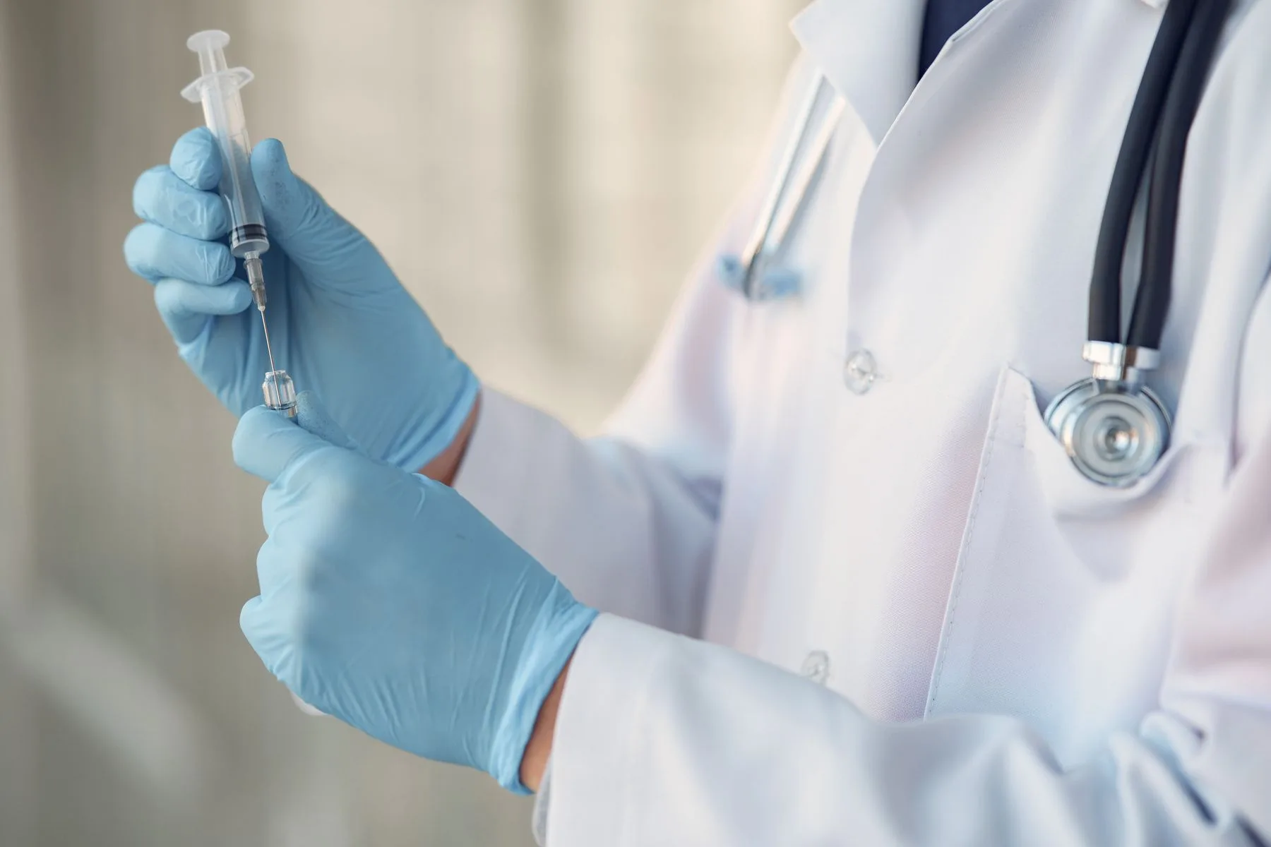 Skin clinic treatment suite prepared for procedures. Photo by Gustavo Fring on Pexels